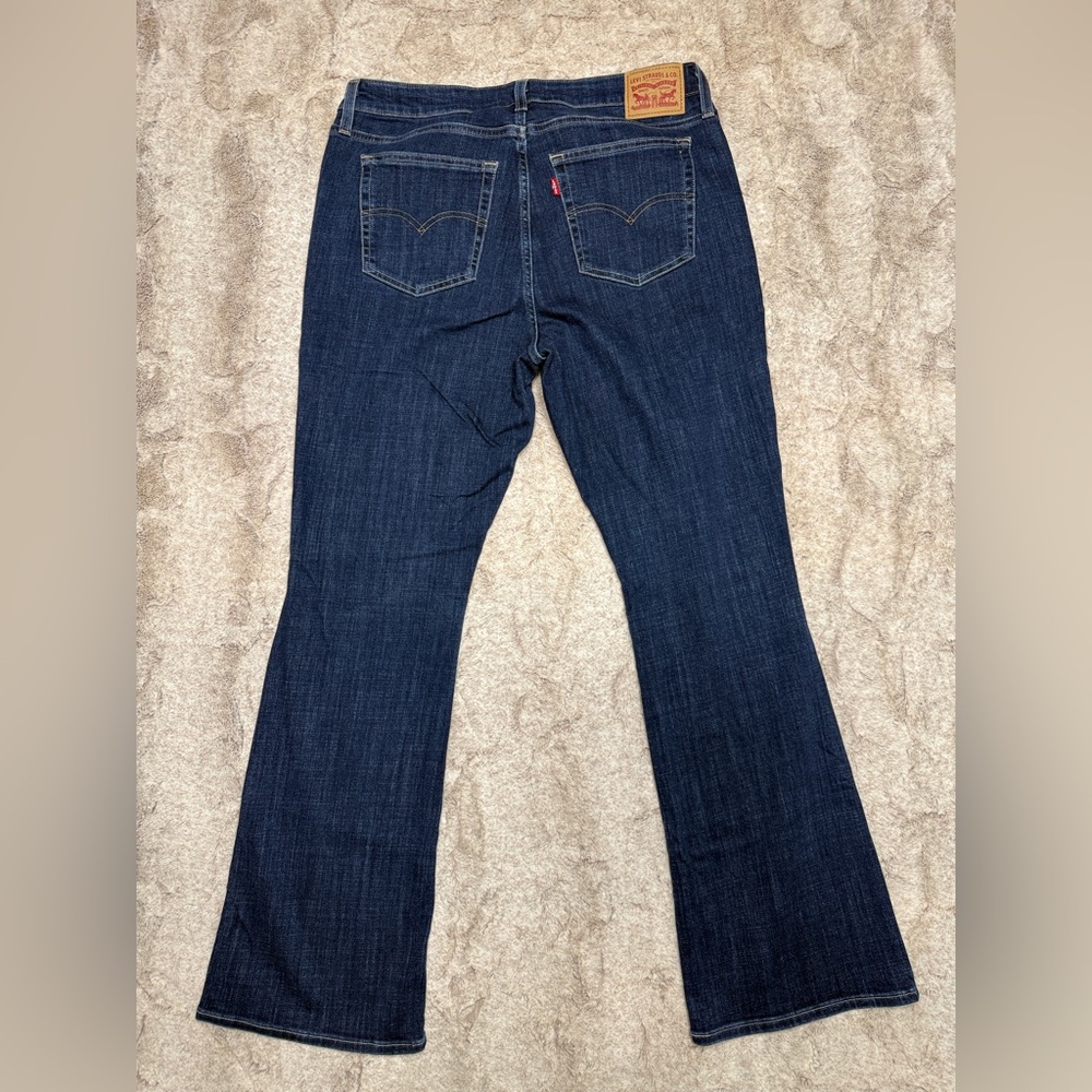 Levi's 725 High Rise Bootcut. - Picture 2 of 2
